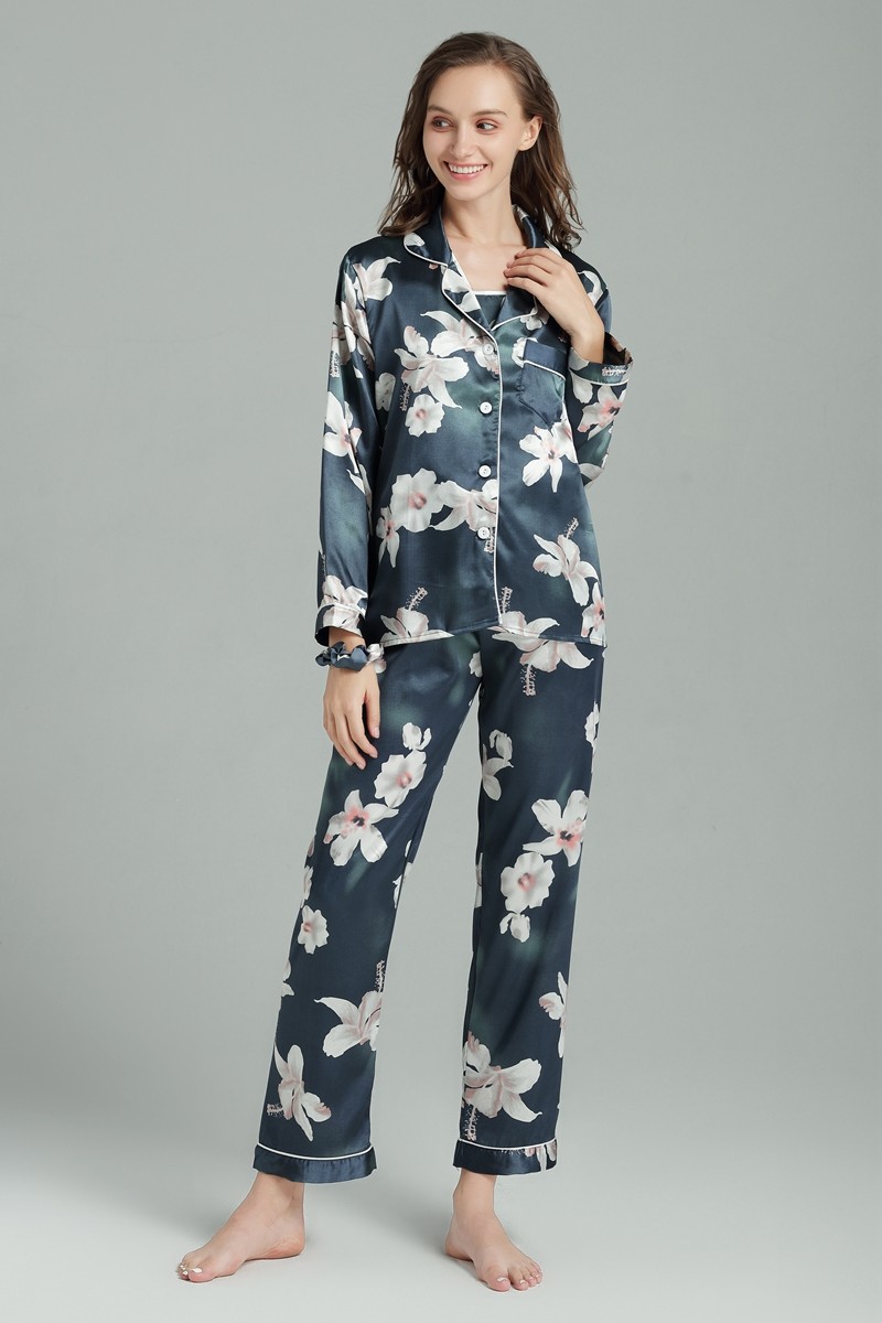 Cute floral Pajamas for Women 2