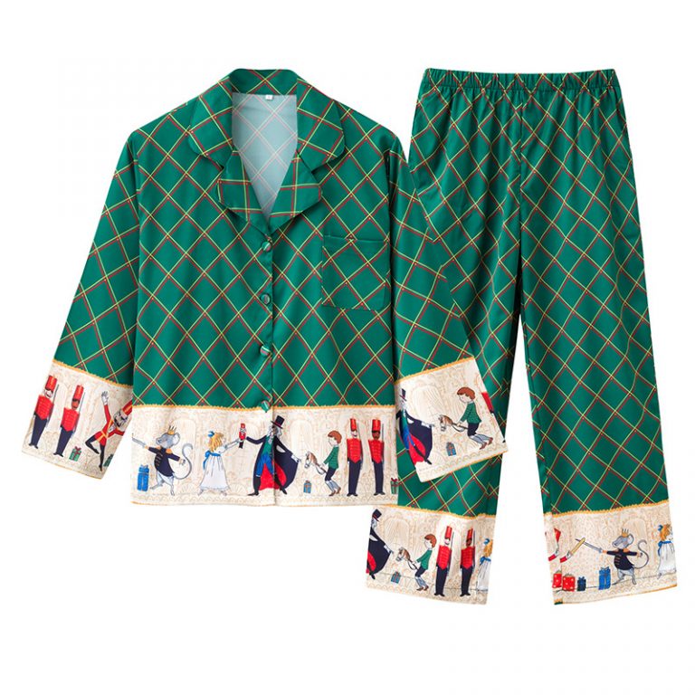 Best Matching Holiday Pajama Sets 11