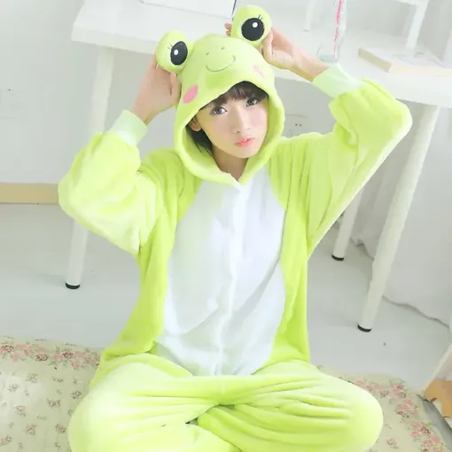 Funny Frog-Themed Flannel Pyjama Set 7